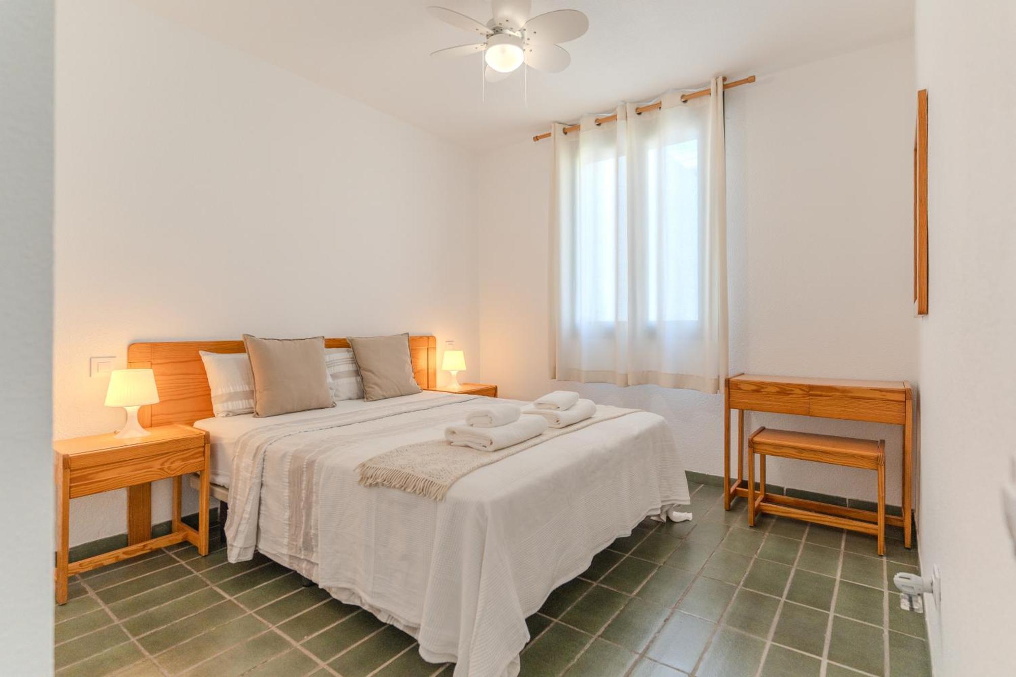 Go2Tenerife Apart Sira Family, Pool & Beach Playa de las Américas Extérieur photo