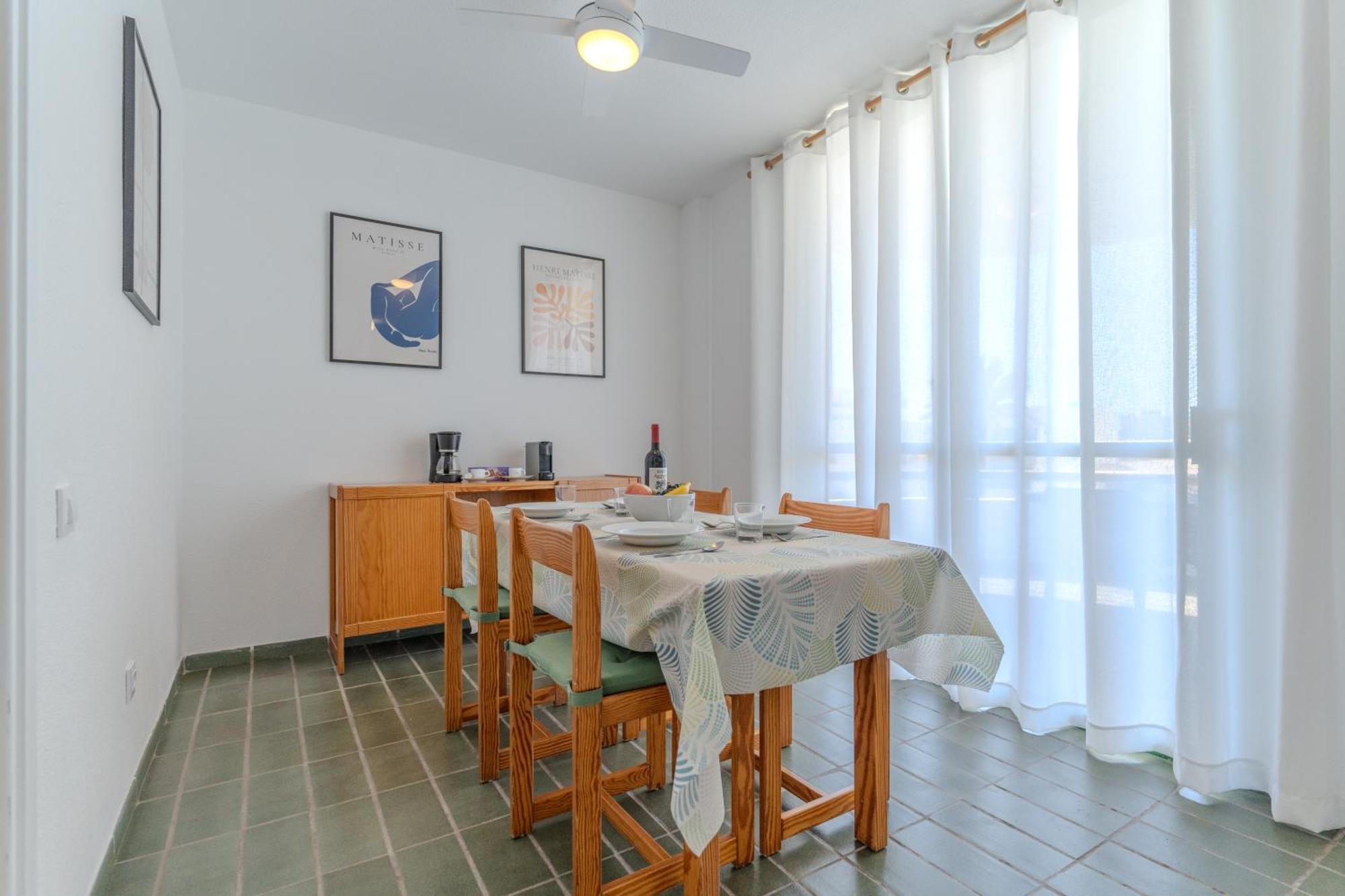 Go2Tenerife Apart Sira Family, Pool & Beach Playa de las Américas Extérieur photo